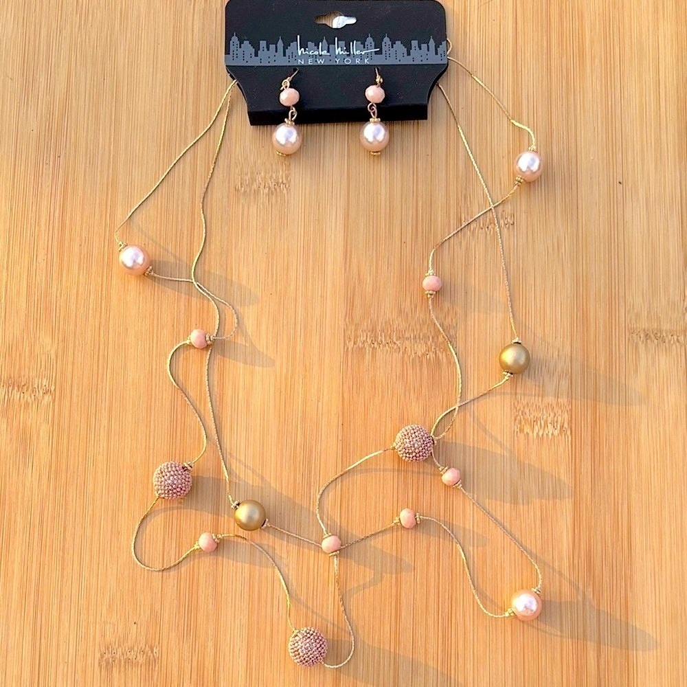 Brand New Nicole Miller Gold Tone Necklace & Earring Set Beaded Faux Pearl Pink